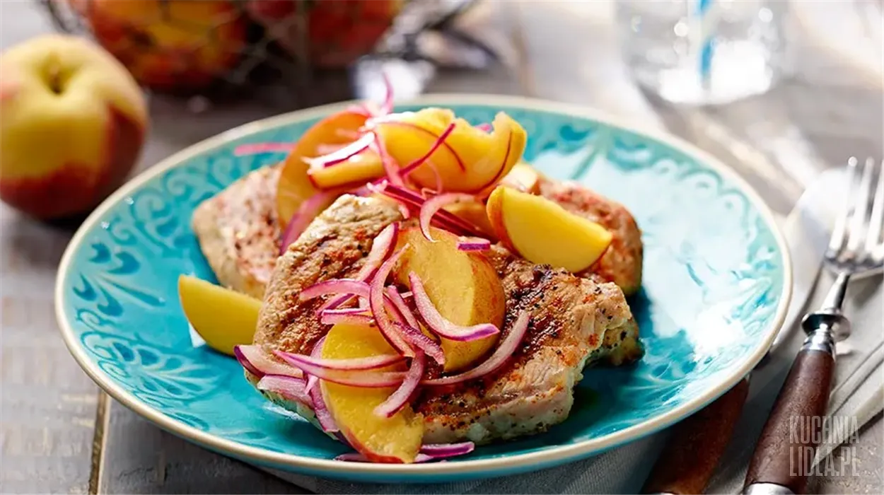 Grillowany schab z brzoskwiniową salsą Grillowany schab z brzoskwiniową salsą