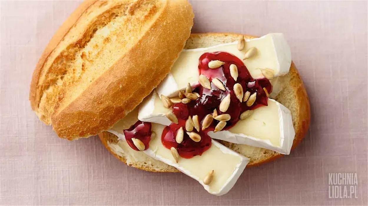 Kanapka viva camembert Kanapka viva camembert