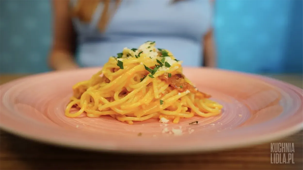 Makaron z sosem dyniowym alla carbonara Makaron z sosem dyniowym alla carbonara