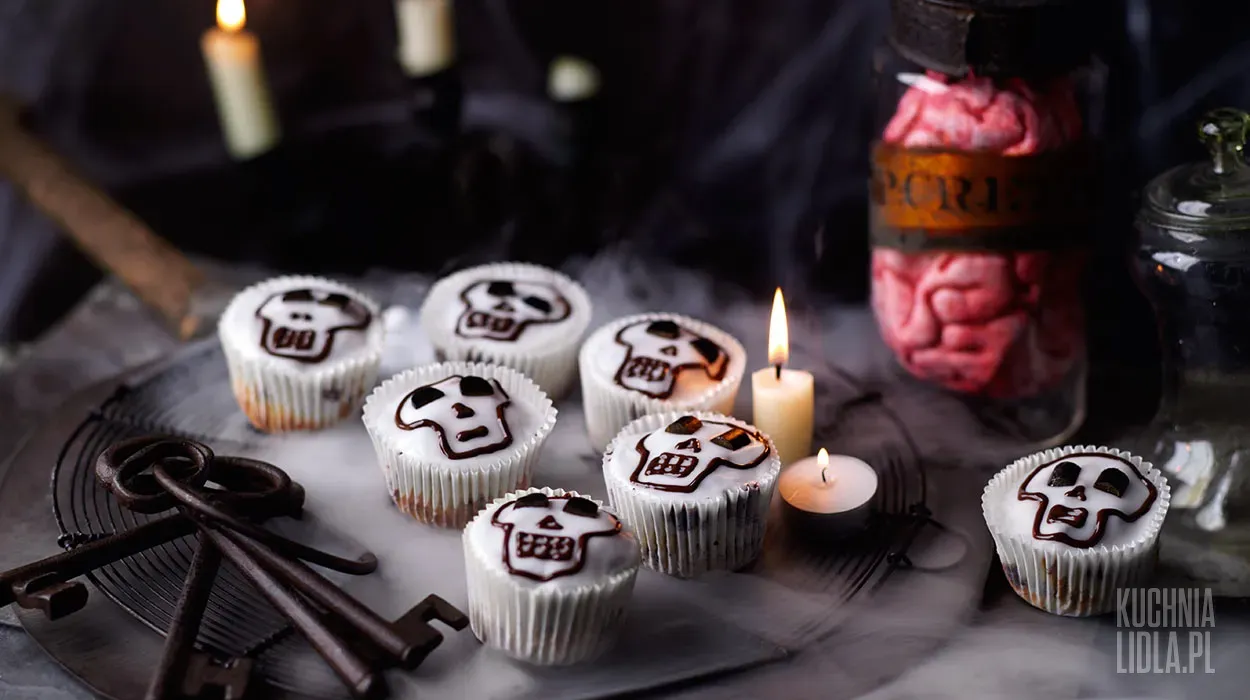 Halloweenowe muffiny z czekoladą Halloweenowe muffiny z czekoladą