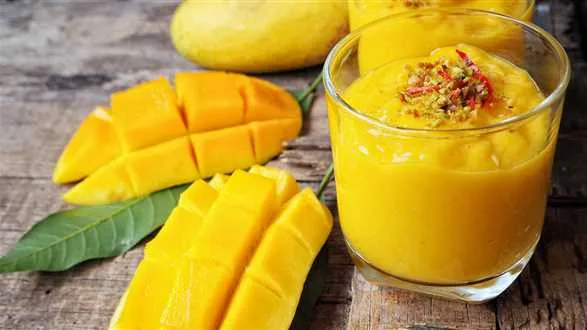 Koktajl orzeźwiający – mango lassi